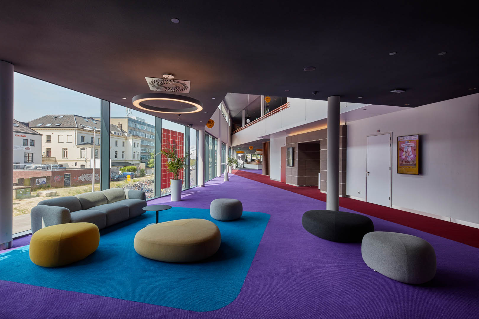 2 Pathearnhem Foyerbeneden1a